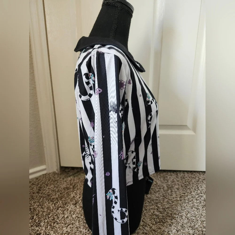 Spirit Halloween Beetlejuice Black White Striped Crop Top Peter Pan Collar L